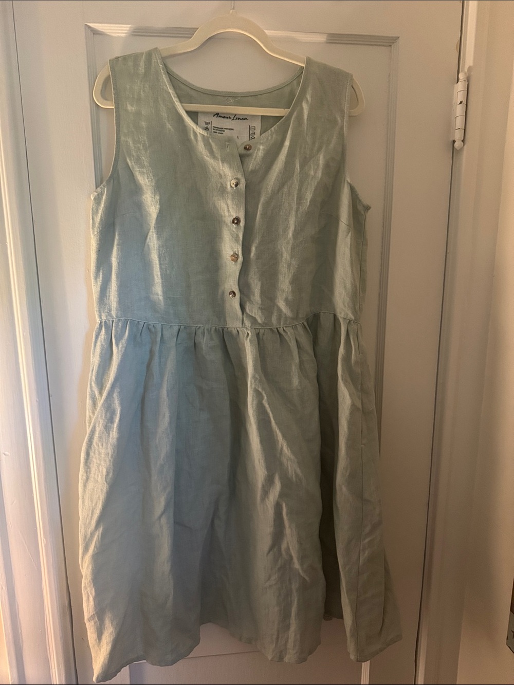 Amour Linen- NEW- never worn! 

Light Sage Green Sleeveless Button-Front Dress